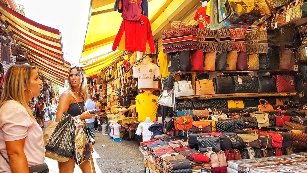 Shopping in Istanbul Guide: Street Markets